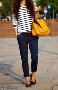 mullet-dressperfect-casual-outfit-navy-stripes-and-yellow